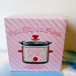 Hello Kitty & Friends 2 Quart Slow Cooler